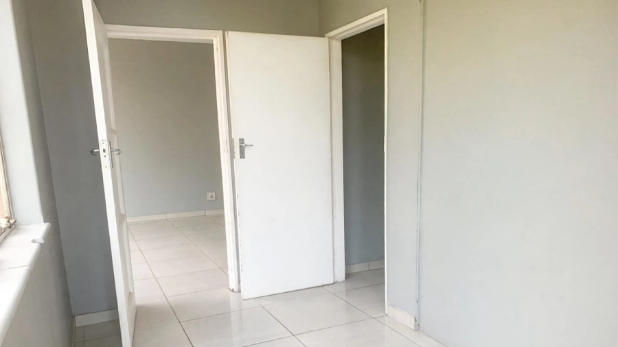 2 Bedroom Property for Sale in Baileys Muckleneuk Gauteng