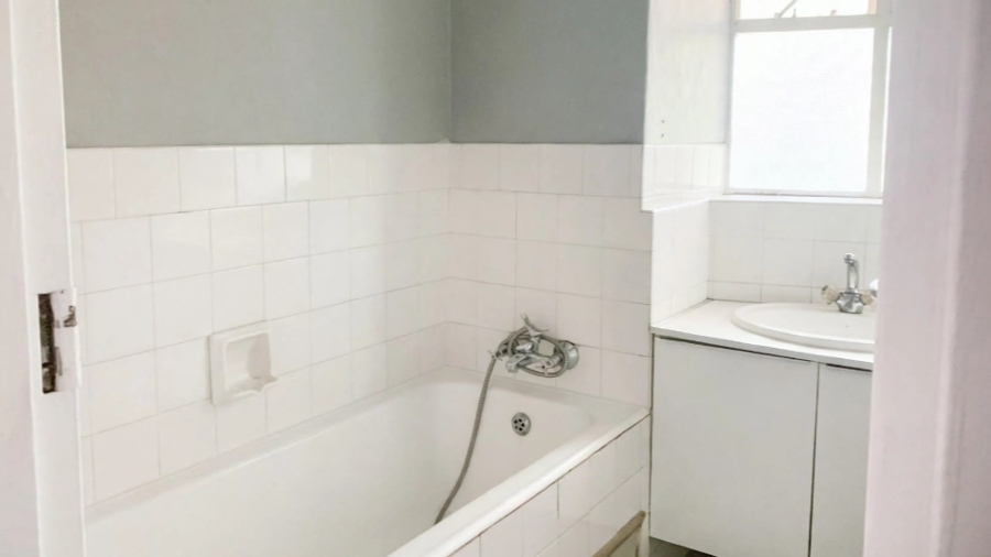 2 Bedroom Property for Sale in Baileys Muckleneuk Gauteng