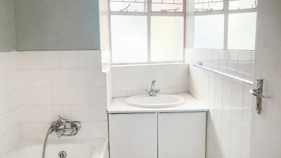 2 Bedroom Property for Sale in Baileys Muckleneuk Gauteng