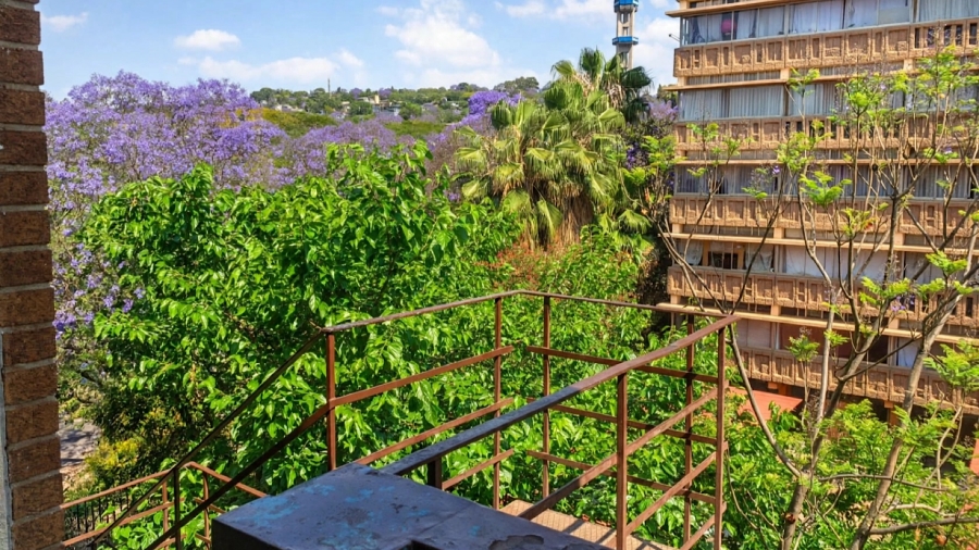 2 Bedroom Property for Sale in Baileys Muckleneuk Gauteng