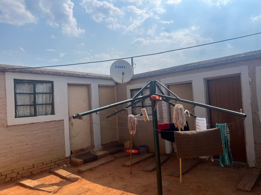 2 Bedroom Property for Sale in Lehae Gauteng