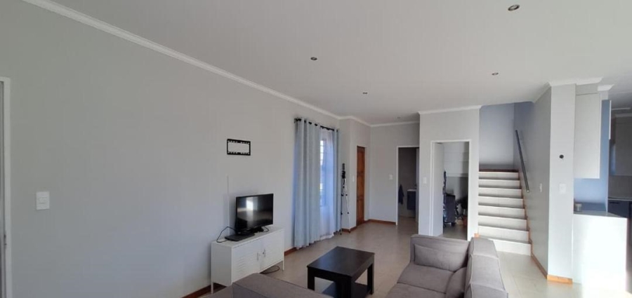 4 Bedroom Property for Sale in Caro Nome A H Gauteng