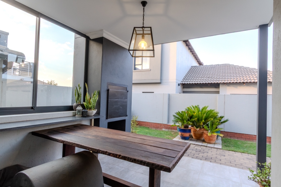 3 Bedroom Property for Sale in Equestria Gauteng