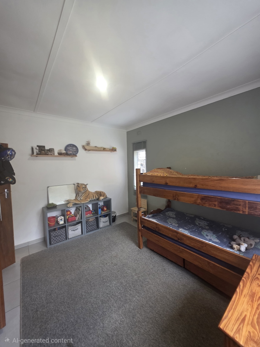 To Let 4 Bedroom Property for Rent in Waverley Gauteng