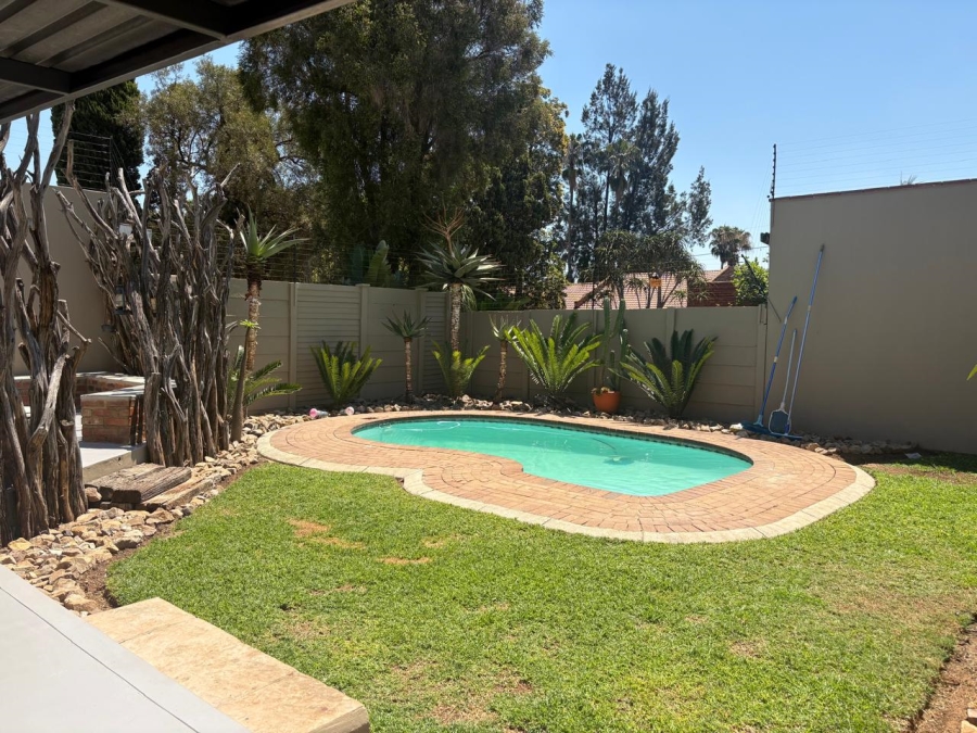 To Let 3 Bedroom Property for Rent in Rietfontein Gauteng
