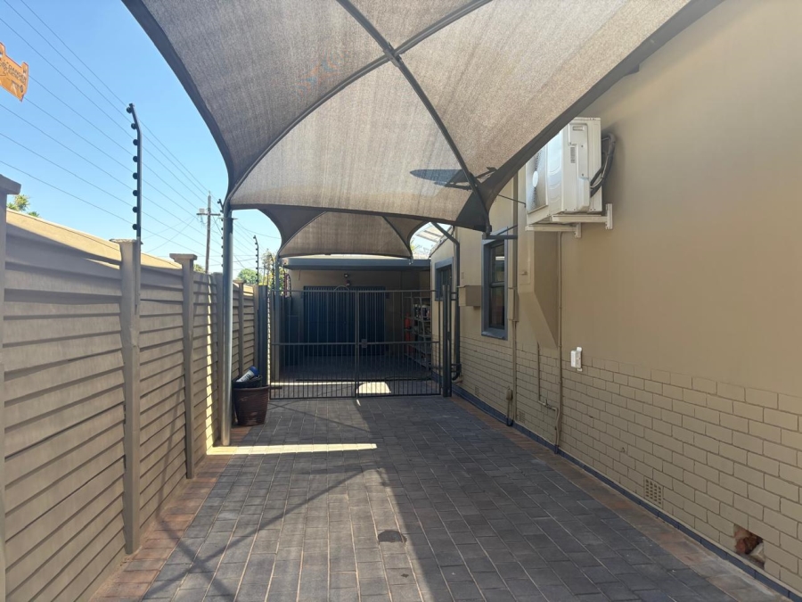 To Let 3 Bedroom Property for Rent in Rietfontein Gauteng