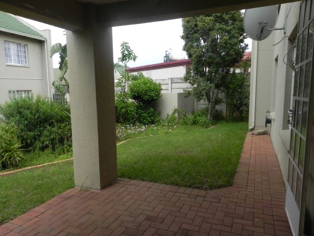 2 Bedroom Property for Sale in Little Falls Gauteng