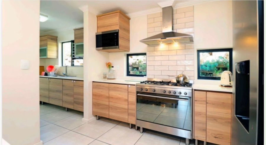 4 Bedroom Property for Sale in Amorosa Gauteng
