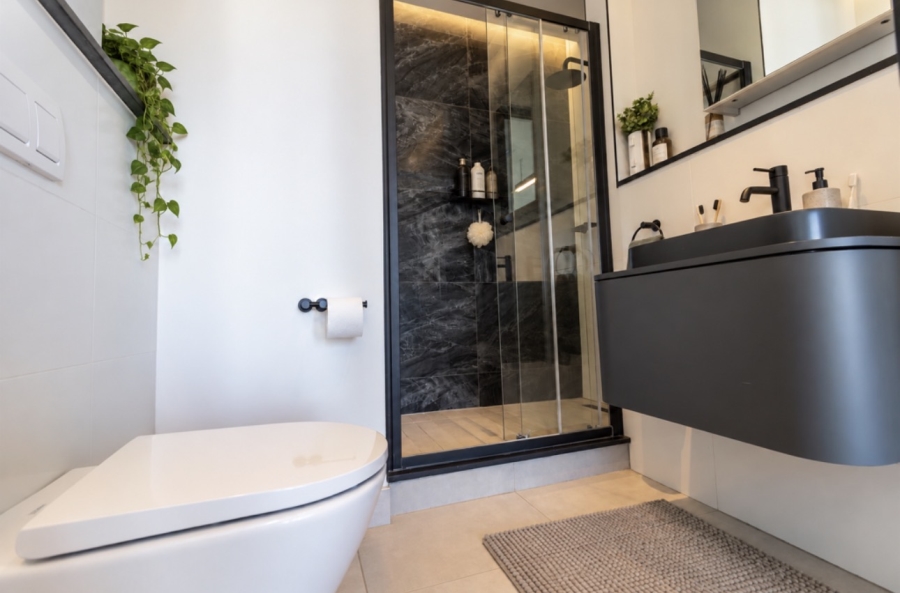 To Let 2 Bedroom Property for Rent in Waterfall Gauteng
