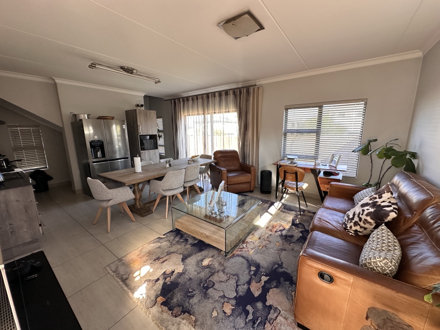 3 Bedroom Property for Sale in Thatchfield Ridge Gauteng