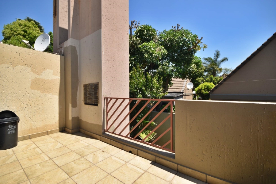 2 Bedroom Property for Sale in Bromhof Gauteng
