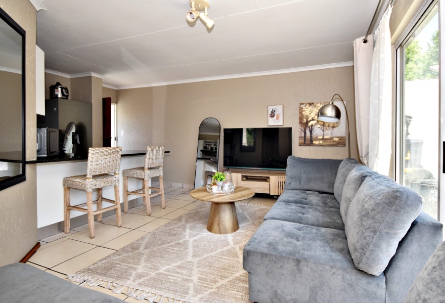 2 Bedroom Property for Sale in Bromhof Gauteng