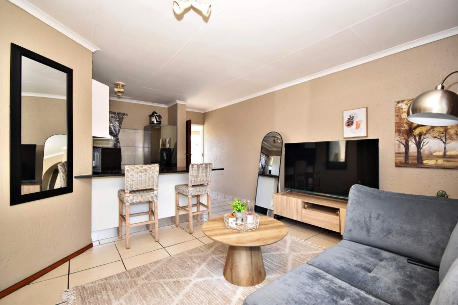 2 Bedroom Property for Sale in Bromhof Gauteng