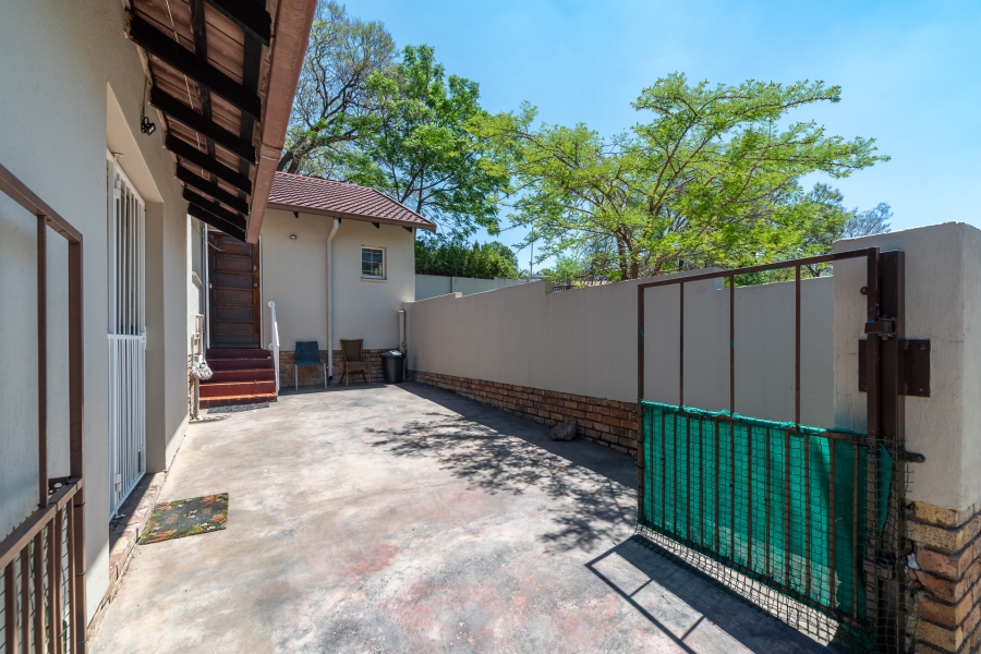 2 Bedroom Property for Sale in Sundowner Gauteng