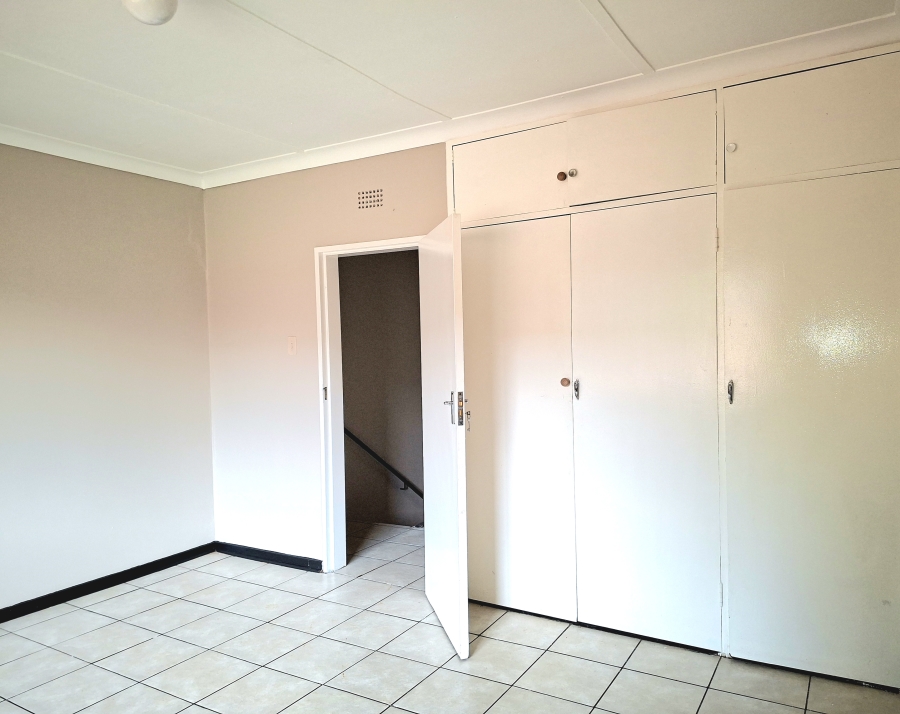 To Let 2 Bedroom Property for Rent in Windsor East Gauteng