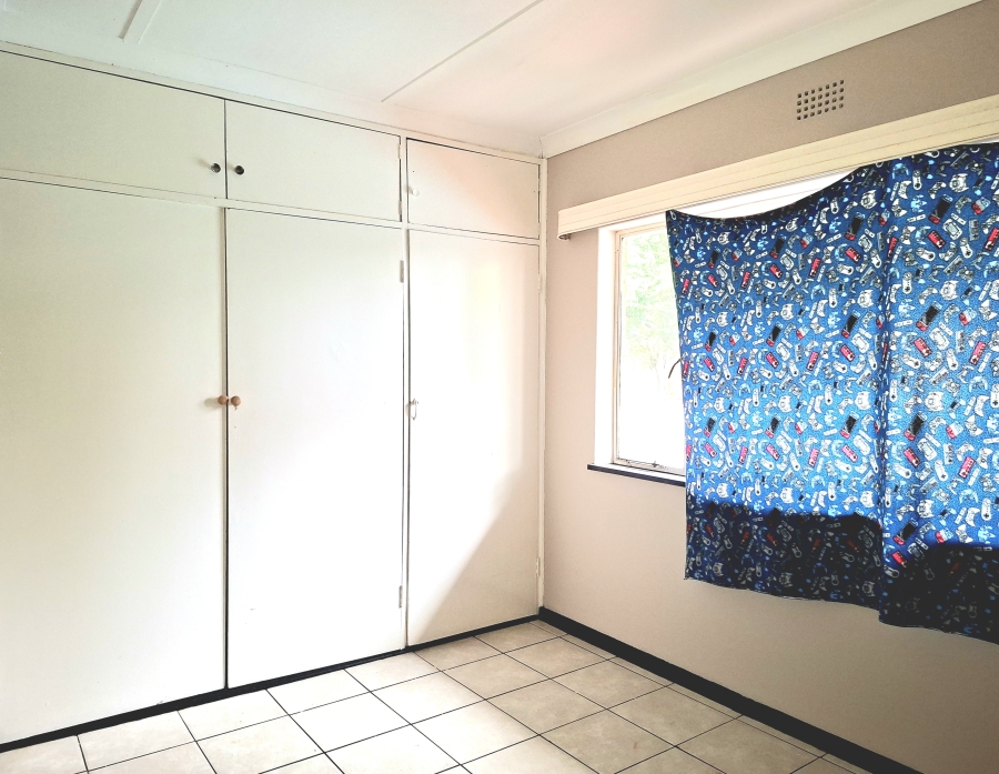 To Let 2 Bedroom Property for Rent in Windsor East Gauteng