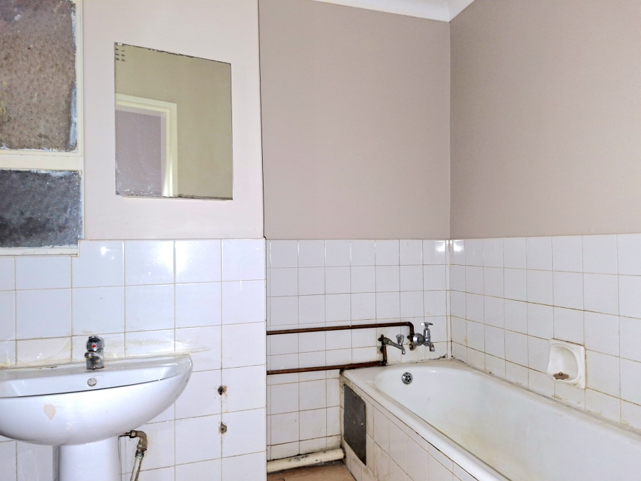 To Let 2 Bedroom Property for Rent in Windsor East Gauteng