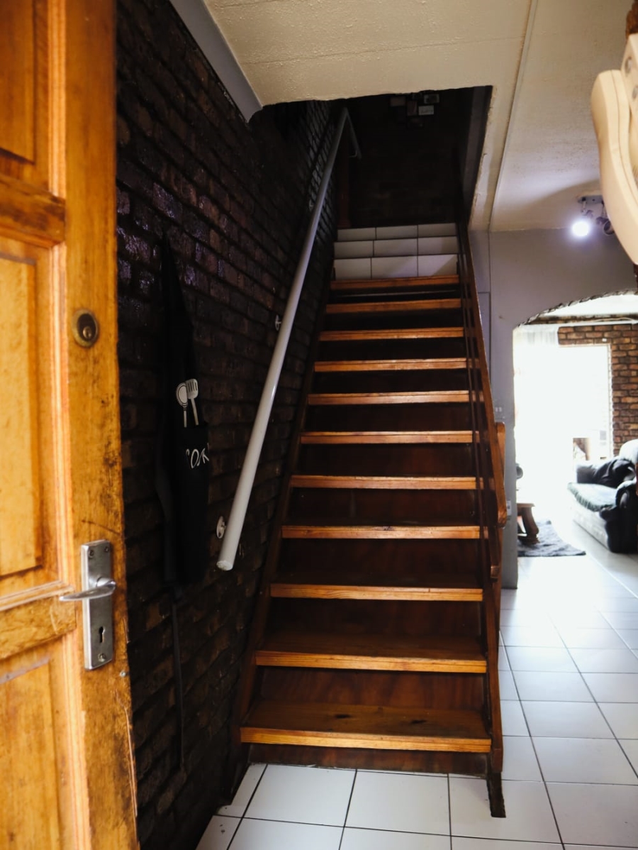 3 Bedroom Property for Sale in Townsview Gauteng