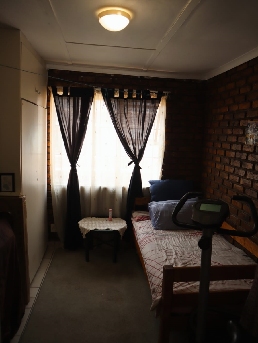3 Bedroom Property for Sale in Townsview Gauteng