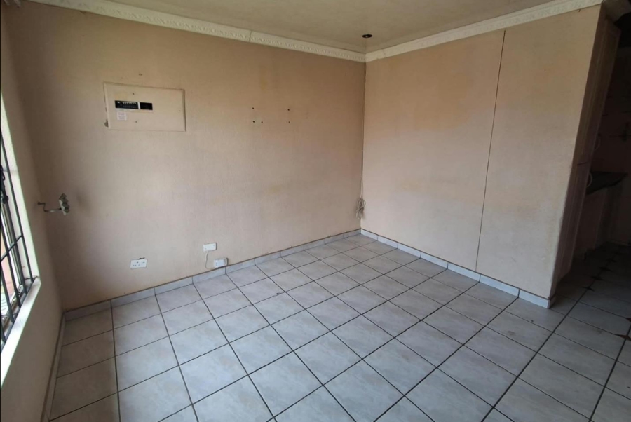 3 Bedroom Property for Sale in Ormonde Gauteng