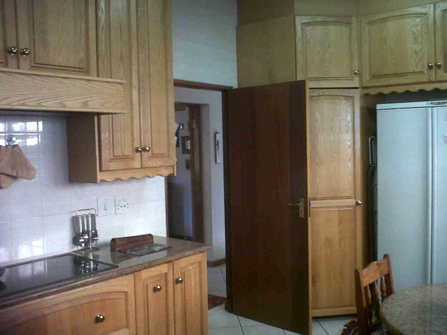 To Let 3 Bedroom Property for Rent in Lambton Gauteng