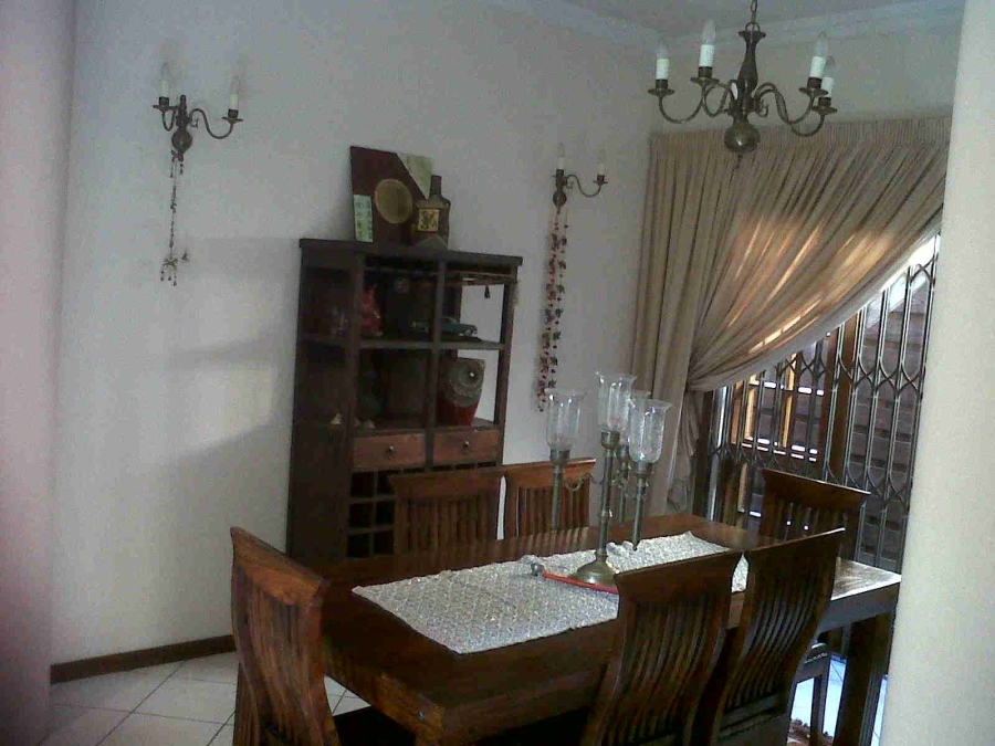 To Let 3 Bedroom Property for Rent in Lambton Gauteng
