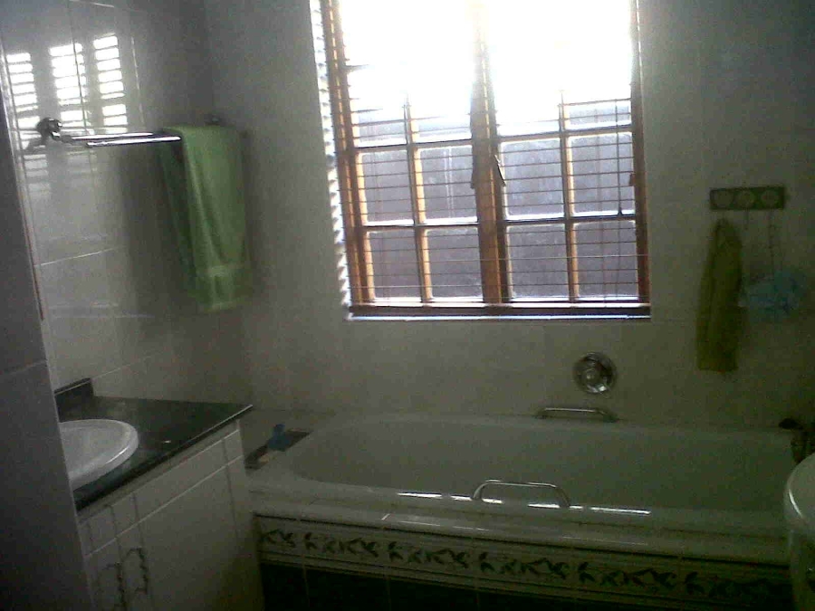 To Let 3 Bedroom Property for Rent in Lambton Gauteng