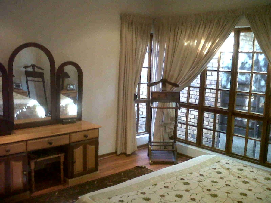 To Let 3 Bedroom Property for Rent in Lambton Gauteng