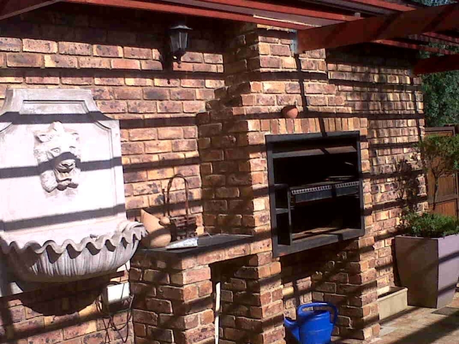 To Let 3 Bedroom Property for Rent in Lambton Gauteng