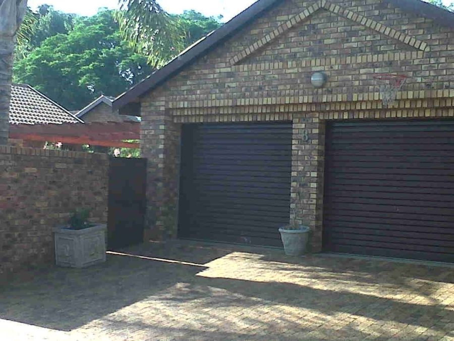 To Let 3 Bedroom Property for Rent in Lambton Gauteng