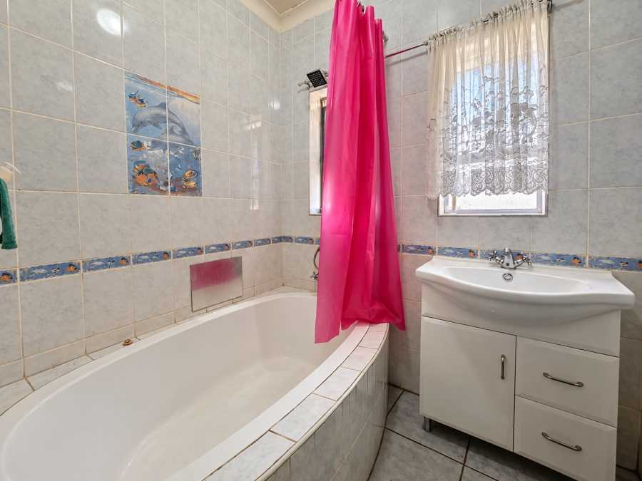 3 Bedroom Property for Sale in Arcon Park Gauteng