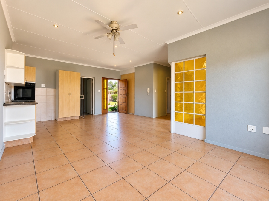 2 Bedroom Property for Sale in Three Rivers East Gauteng