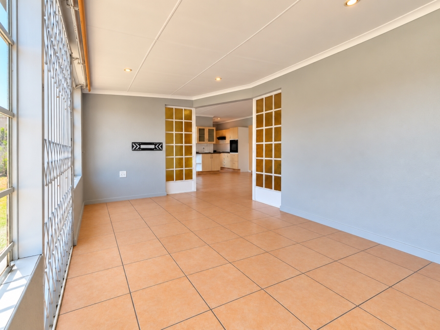 2 Bedroom Property for Sale in Three Rivers East Gauteng