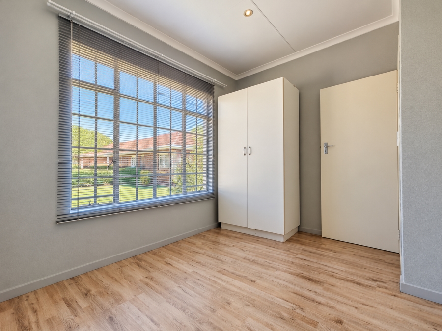 2 Bedroom Property for Sale in Three Rivers East Gauteng