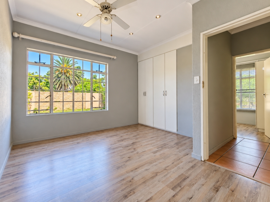 2 Bedroom Property for Sale in Three Rivers East Gauteng