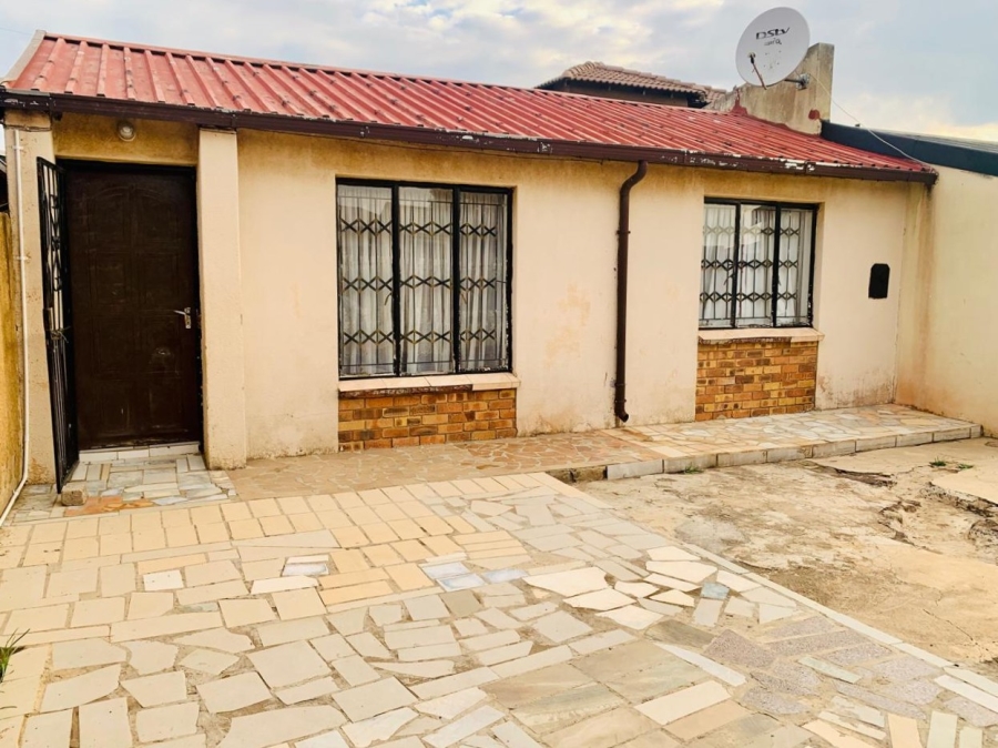 2 Bedroom Property for Sale in Tsakane Ext 11 Gauteng