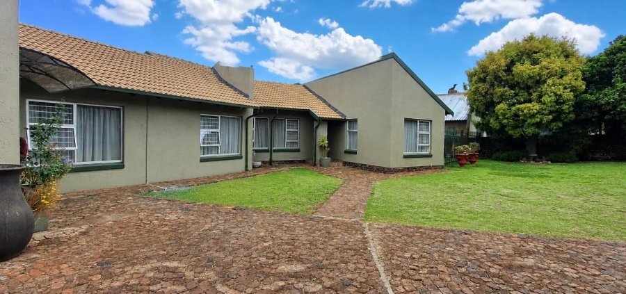 4 Bedroom Property for Sale in Bergsig Gauteng