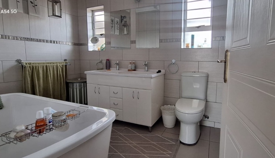 4 Bedroom Property for Sale in Bergsig Gauteng