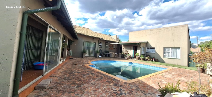 4 Bedroom Property for Sale in Bergsig Gauteng