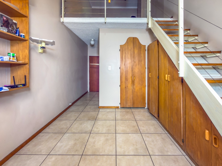 1 Bedroom Property for Sale in Hatfield Gauteng