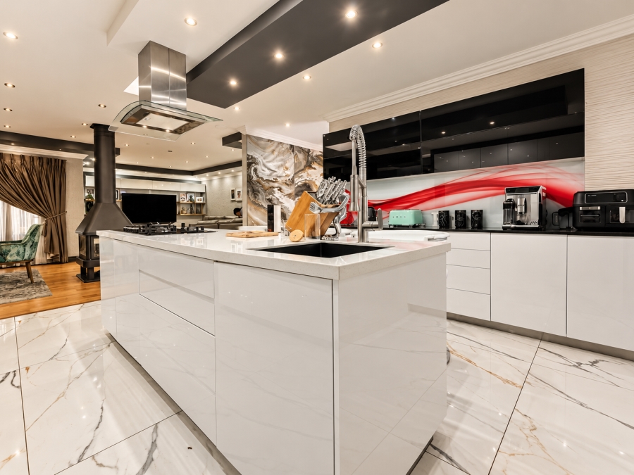 3 Bedroom Property for Sale in Vanderbijlpark SW 5 Gauteng