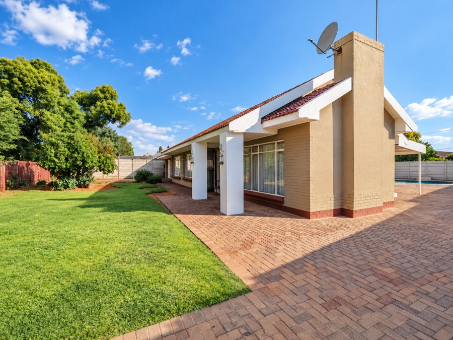 4 Bedroom Property for Sale in Risiville Gauteng