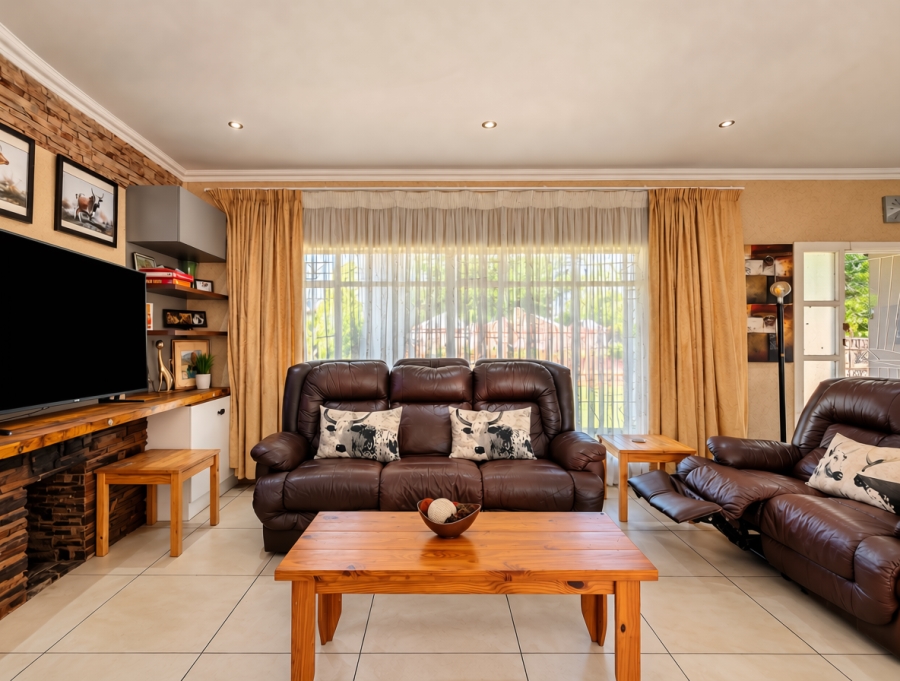 4 Bedroom Property for Sale in Risiville Gauteng