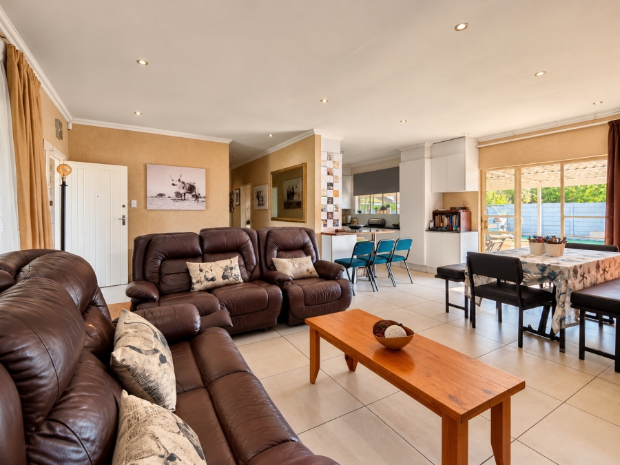4 Bedroom Property for Sale in Risiville Gauteng