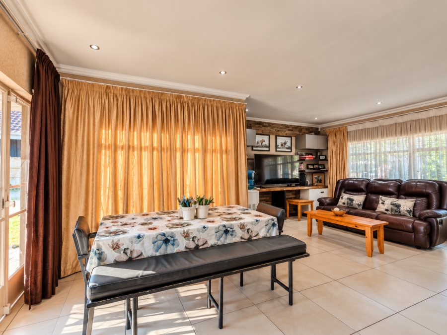4 Bedroom Property for Sale in Risiville Gauteng