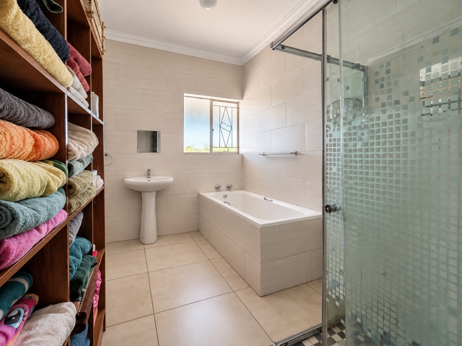 4 Bedroom Property for Sale in Risiville Gauteng