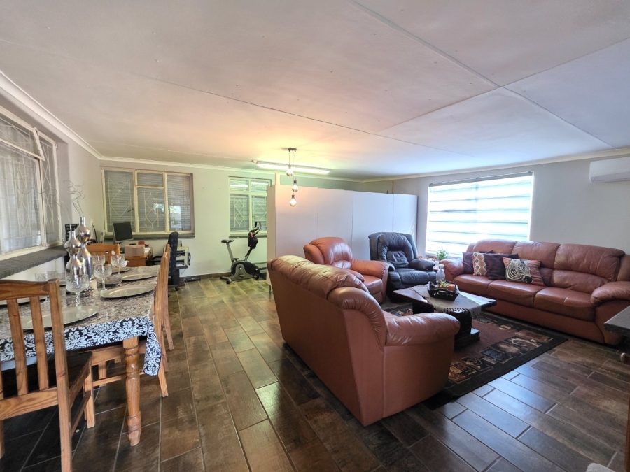 To Let 3 Bedroom Property for Rent in Kookrus Gauteng
