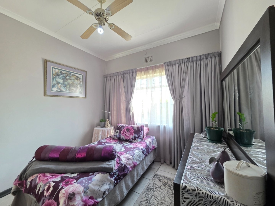 To Let 3 Bedroom Property for Rent in Kookrus Gauteng