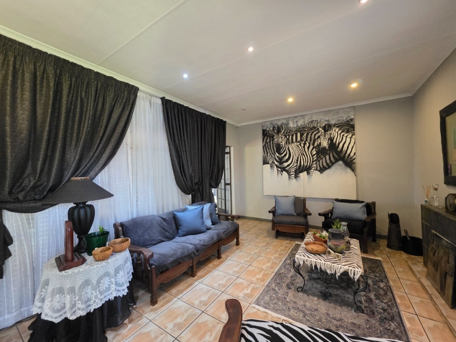 To Let 3 Bedroom Property for Rent in Kookrus Gauteng