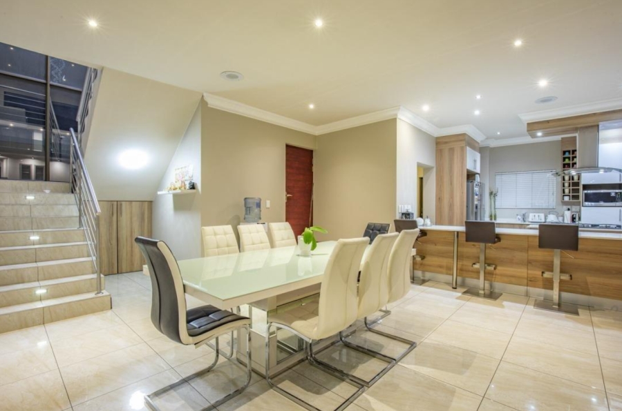 To Let 4 Bedroom Property for Rent in Blue Valley Golf Estate Gauteng